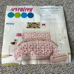 Seventeen Brand Misty Comforter Mini Set - Pink, Green & Brown. Full Size